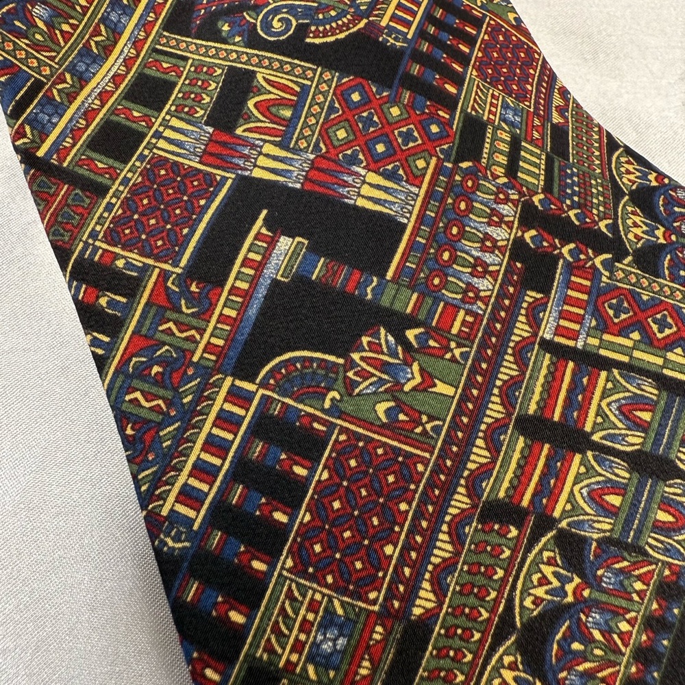Metropolitan Museum of Art Men’s 100% Silk Necktie Abstract Geometric Vintage - Picture 2 of 4
